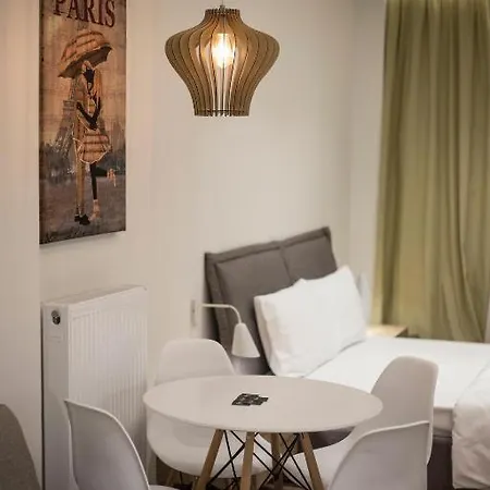 Ornament Suites, Nilie Hospitality Mgmt Apartamento *