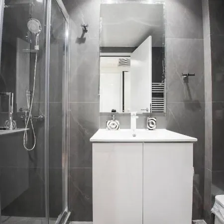 Ornament Suites, Nilie Hospitality Mgmt Apartamento *